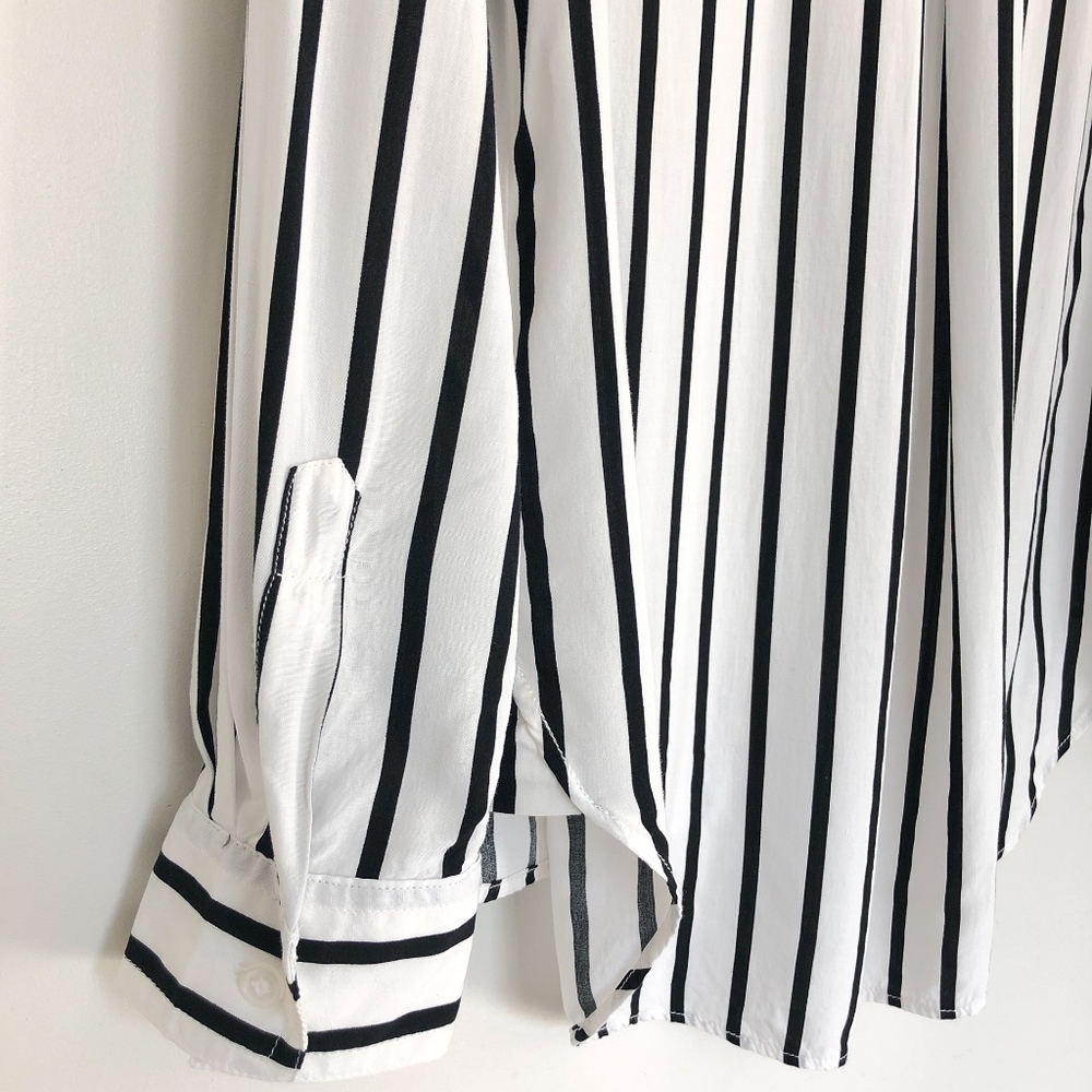 Velvet Heart Elisa Striped Button Down Blouse Sz S - Picture 5 of 7